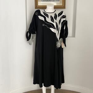 Elaine Jessley Vintage 1980's Midi  Dress Black/ White Size 22